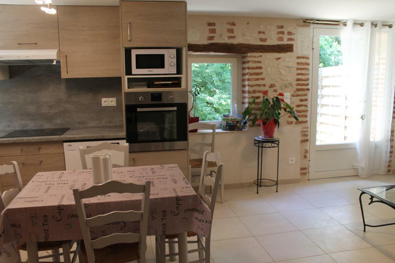 Gites Clodeguy No 2 Saint-Sylvestre-sur-Lot Exterior photo